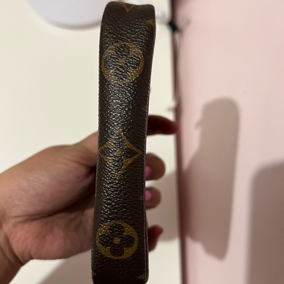 ❣️❣️❣️SOLD on IG❣️❣️❣️ mini pochette monogram - Picture 9 of 16